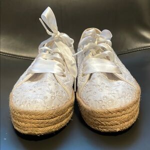 Elegant White Lace Espadrille Sneakers